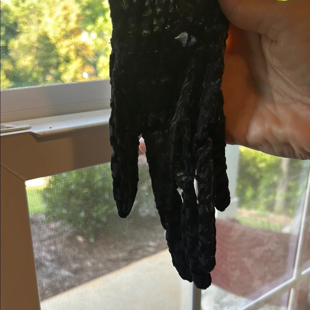 SKIMS Black Mesh Jumpsuit with keyhole back, built in gloves - Picture 6 of 15